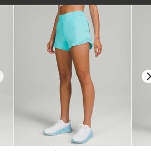 Lululemon Hotty hot HR short 4” size 6